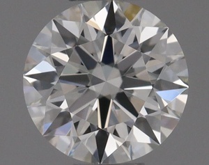 Round diamond — real photo
