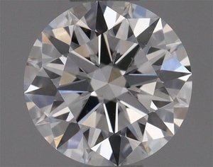 Round diamond — real photo