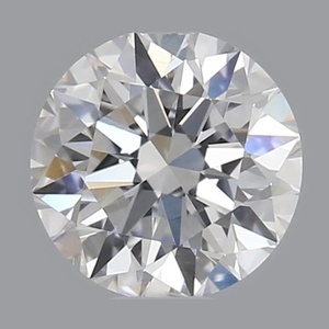 Round diamond — real photo
