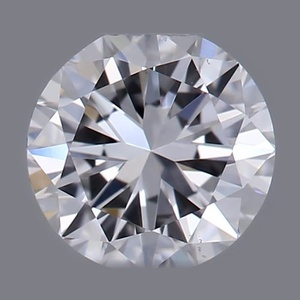Round diamond — real photo