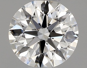 Round diamond — real photo