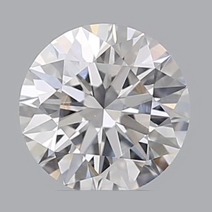 Round diamond — real photo