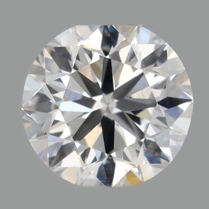 Round diamond — real photo
