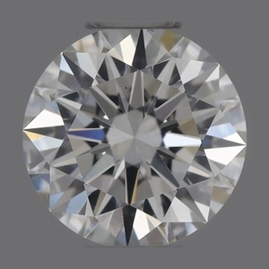 Round diamond — real photo