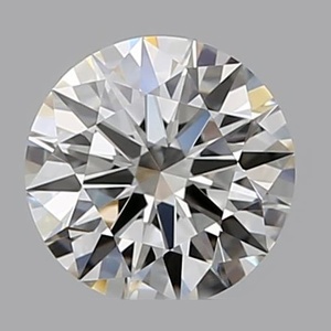 Round diamond — real photo