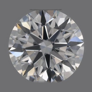 Round diamond — real photo