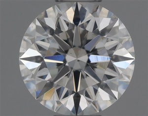 Round diamond — real photo