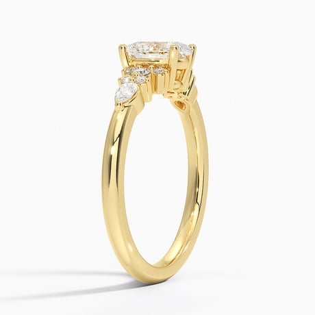 Pear and Round Diamond Engagement Ring Setting