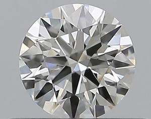 Round diamond — real photo