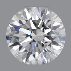 Round diamond — real photo