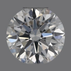 Round diamond — real photo