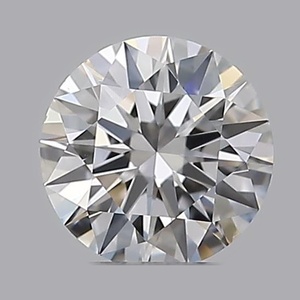 Round diamond — real photo