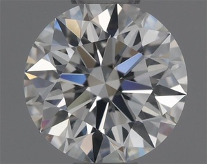 Round diamond — real photo