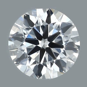 Round diamond — real photo