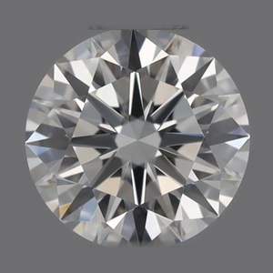 Round diamond — real photo