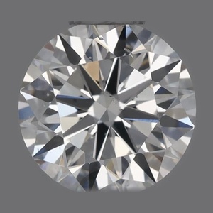 Round diamond — real photo