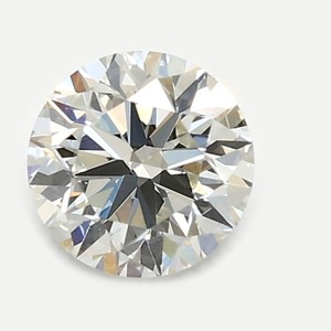 Round diamond — real photo