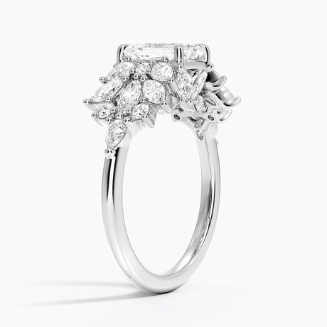 Grand Nadia Diamond Ring