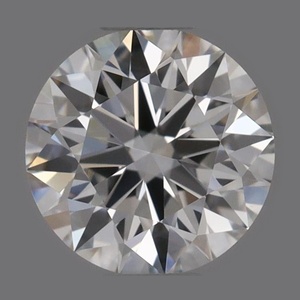 Round diamond — real photo