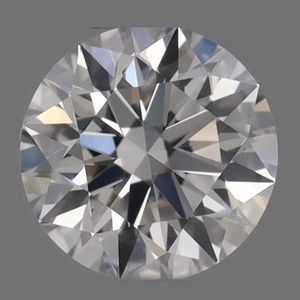 Round diamond — real photo