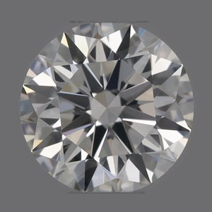 Round diamond — real photo