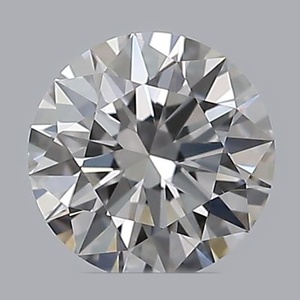 Round diamond — real photo