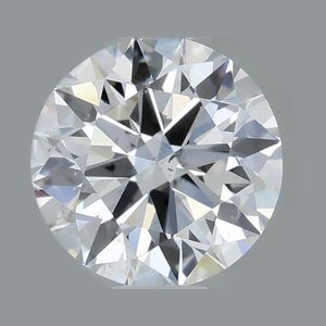 Round diamond — real photo