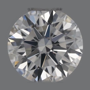 Round diamond — real photo